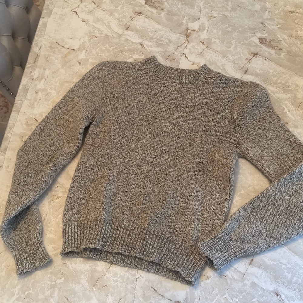 Classic Crewneck Women's Sweater in Heather Gray
